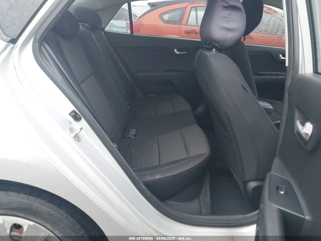 3KPA24AB1KE213894 KIA RIO S