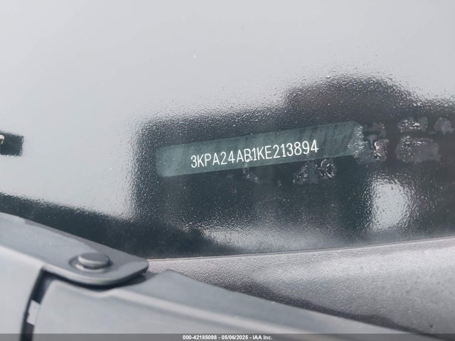 3KPA24AB1KE213894 KIA RIO S