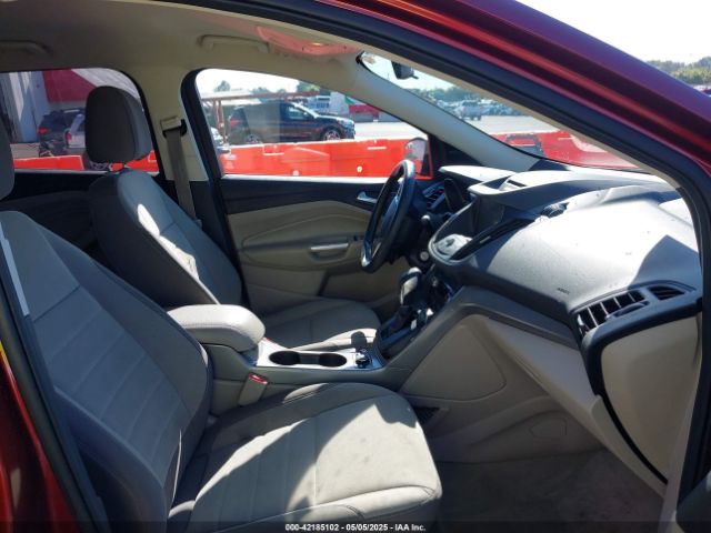 1FMCU9G96FUC47871 Ford ESCAPE SE