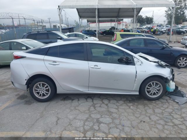 JTDKARFU0J3056217 Toyota Prius Three