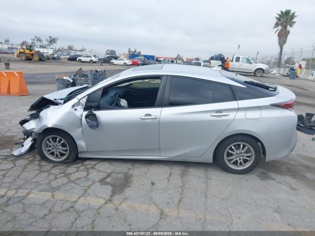 JTDKARFU0J3056217 Toyota Prius Three