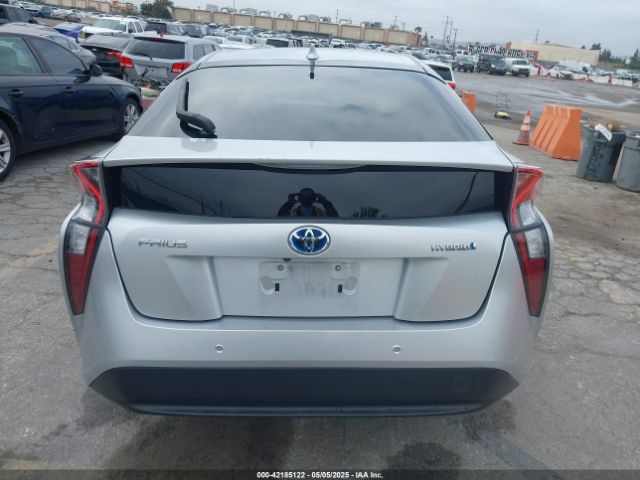 JTDKARFU0J3056217 Toyota Prius Three