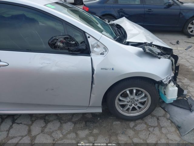 JTDKARFU0J3056217 Toyota Prius Three