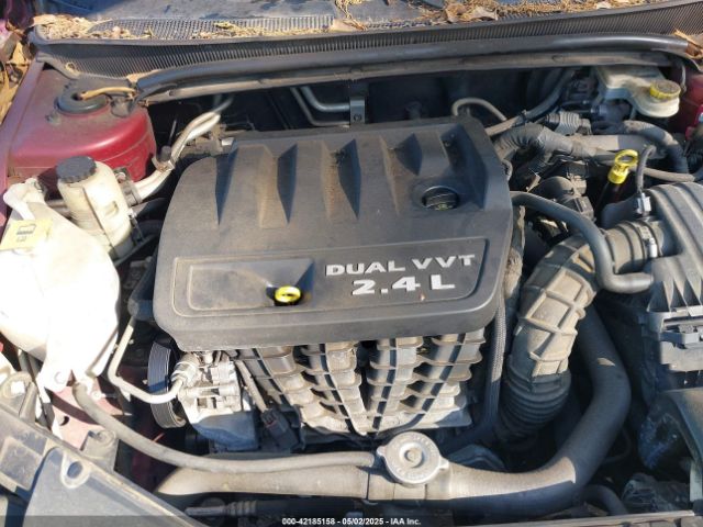 1C3CCBAB2EN212963 Chrysler 200 LX