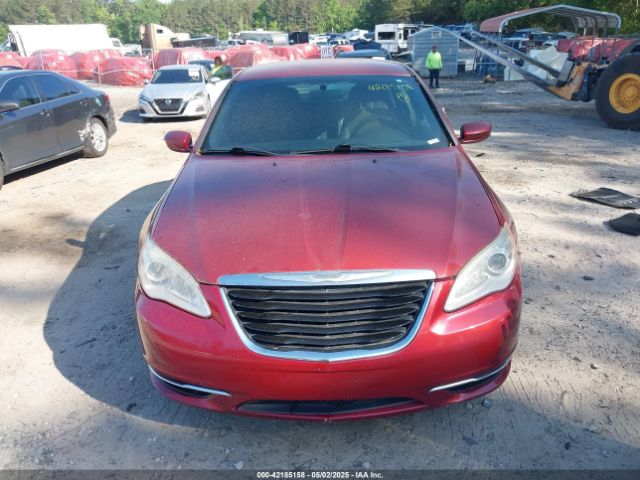 1C3CCBAB2EN212963 Chrysler 200 LX
