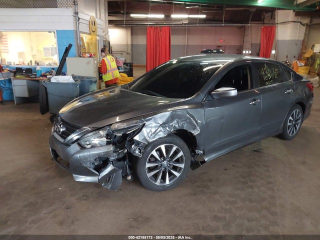 1N4AL3AP3HC135983 Nissan Altima 2.5 S