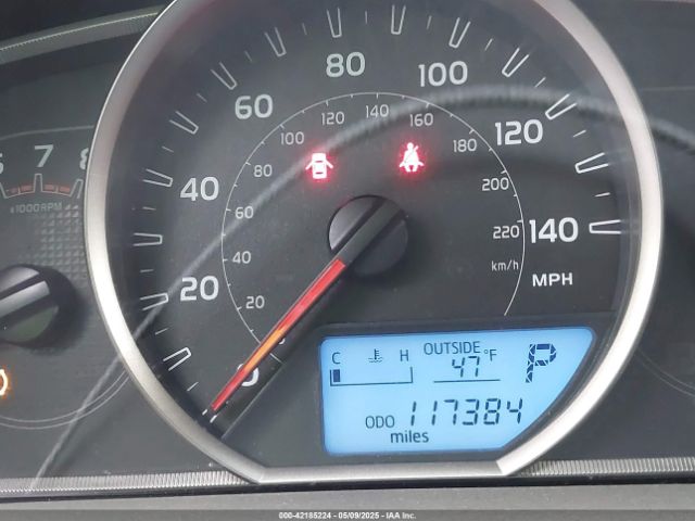 JTMZFREV4FJ054614 Toyota RAV4 LE