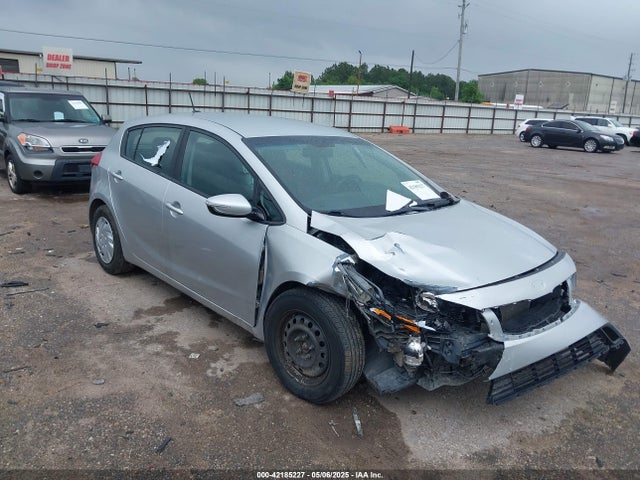 KIA gdi nu 2017 KNAFK5A82H5708896 Image 1