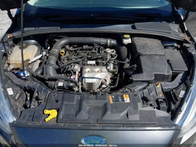 1FADP3FE1JL238012 Ford FOCUS SE