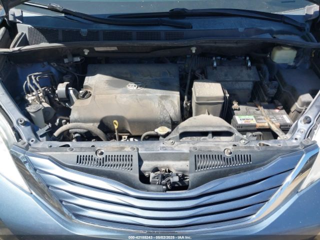 5TDKK3DC5FS595278 Toyota Sienna Le 8 Passenger