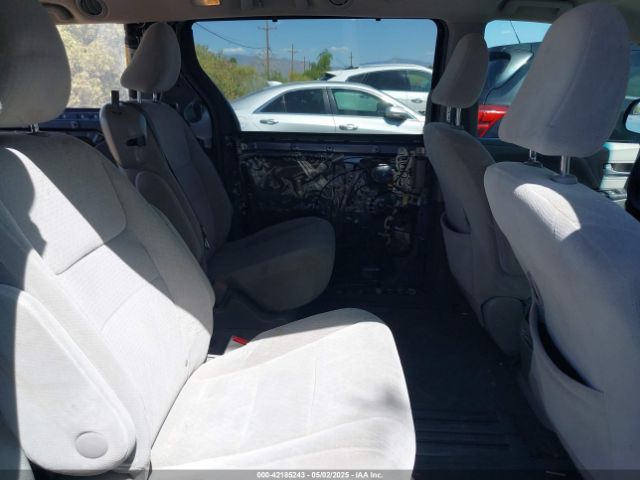 5TDKK3DC5FS595278 Toyota Sienna Le 8 Passenger