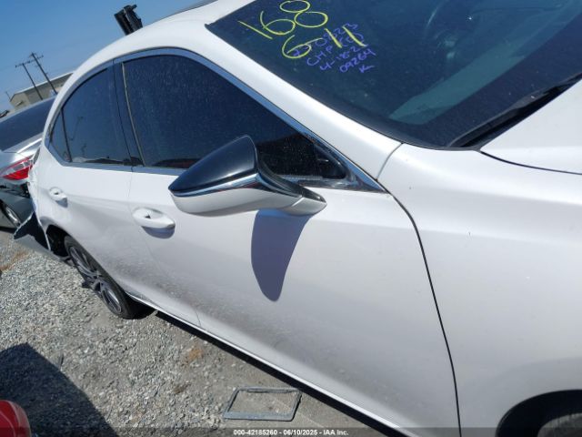 58ADA1C10MU012810 Lexus ES 300H