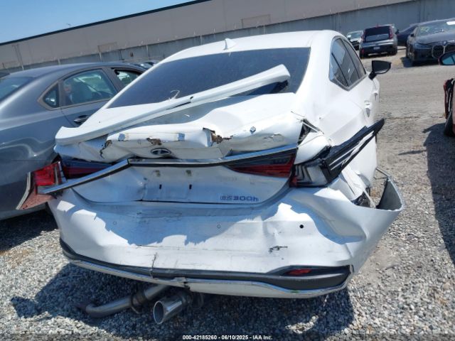 58ADA1C10MU012810 Lexus ES 300H