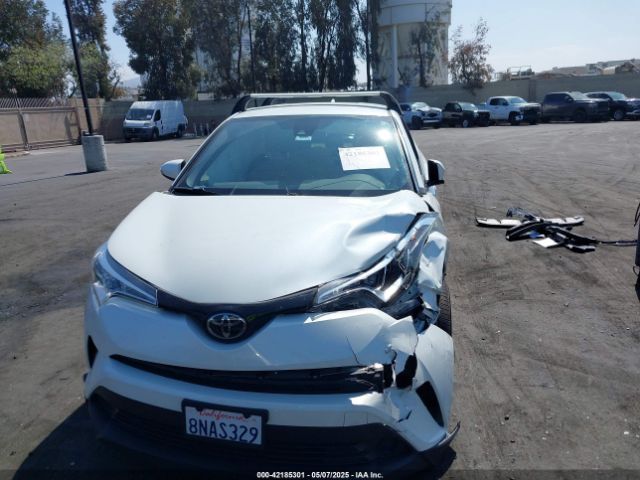 JTNKHMBX4K1060908 Toyota C-HR XLE