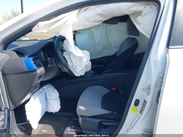 JTNKHMBX4K1060908 Toyota C-HR XLE
