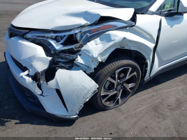 JTNKHMBX4K1060908 Toyota C-HR XLE