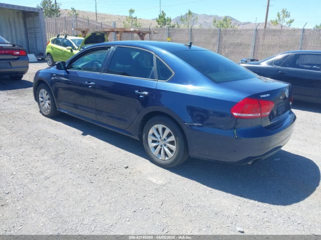 1VWAT7A38FC049237 Volkswagen Passat 1.8t Wolfsburg Edition