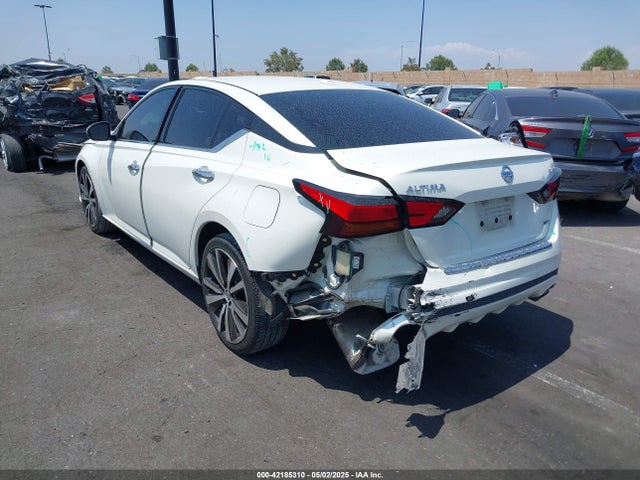 1N4BL4FW9KC187197 Nissan Altima 2.5 Platinum