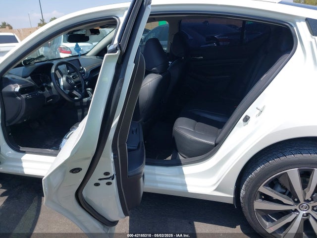 1N4BL4FW9KC187197 Nissan Altima 2.5 Platinum