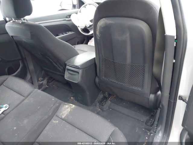 5NPD84LF6HH161839 Hyundai Elantra Value Edition