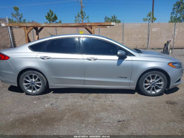 3FA6P0LU4HR232655 Ford Fusion Hybrid Se