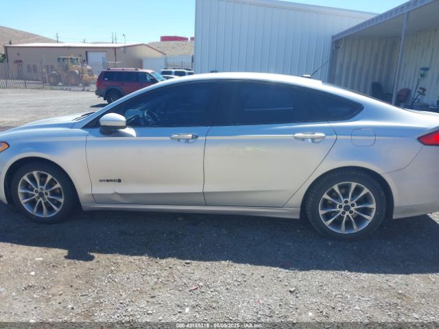 3FA6P0LU4HR232655 Ford Fusion Hybrid Se