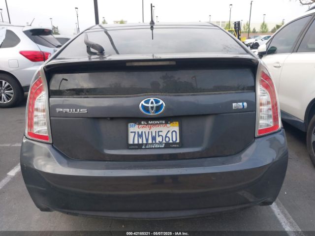 JTDKN3DU5F0456514 Toyota Prius Two
