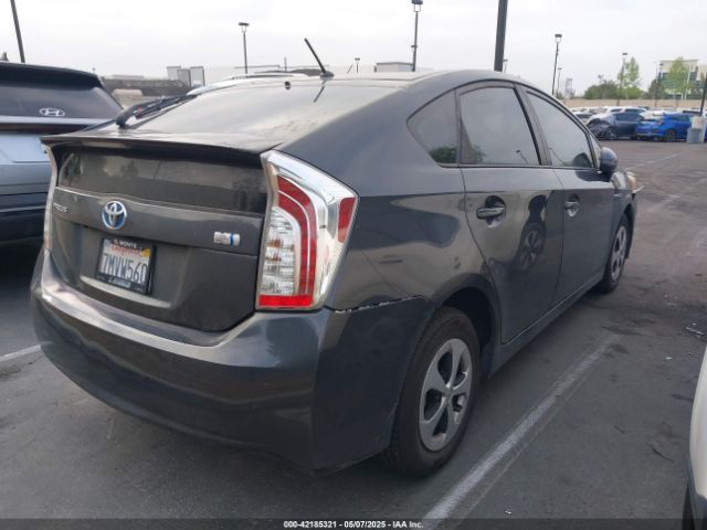 JTDKN3DU5F0456514 Toyota Prius Two