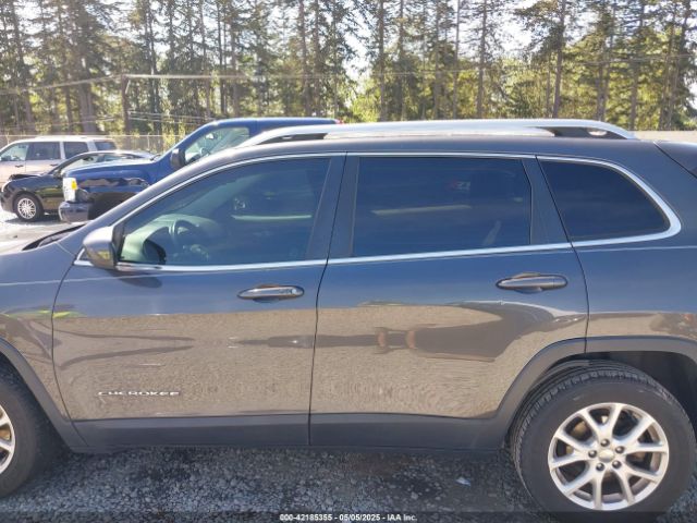 1C4PJLCB5FW596478 Jeep Cherokee Latitude