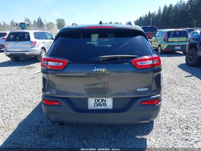 1C4PJLCB5FW596478 Jeep Cherokee Latitude
