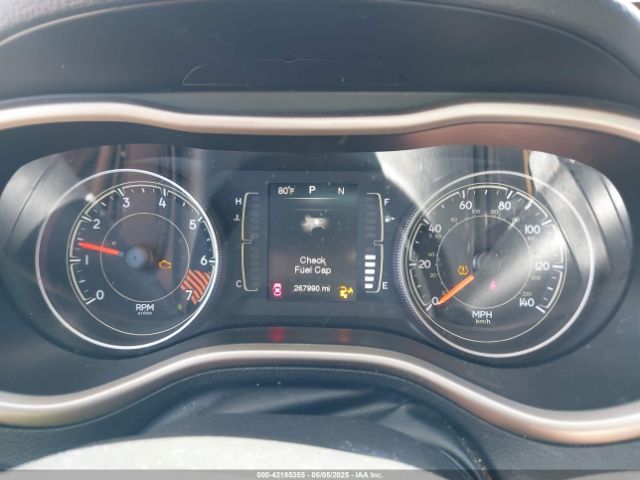 1C4PJLCB5FW596478 Jeep Cherokee Latitude