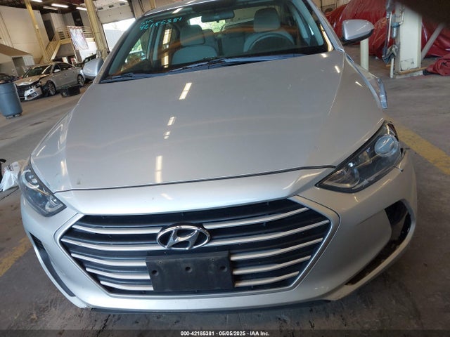 5NPD74LF8HH186910 Hyundai 2017