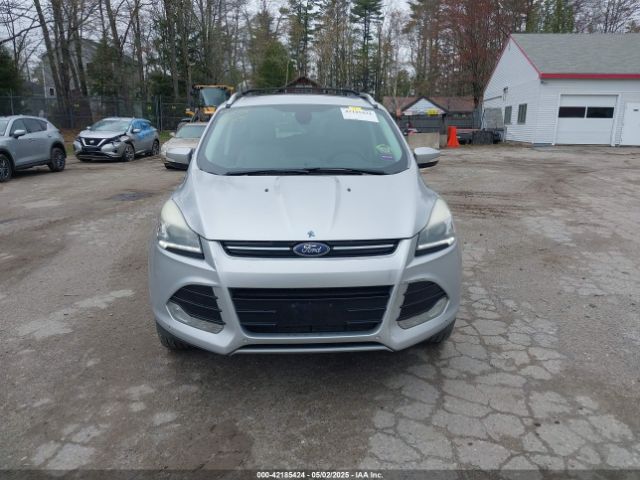 1FMCU9J95EUE18732 Ford Escape Titanium