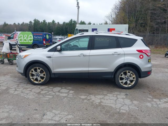 1FMCU9J95EUE18732 Ford Escape Titanium