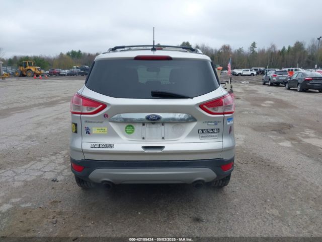 1FMCU9J95EUE18732 Ford Escape Titanium