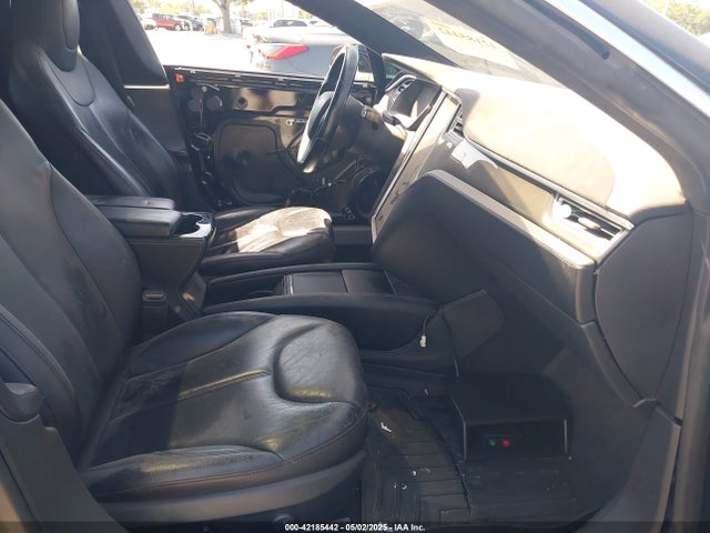 2014 TESLA MODEL S 5YJSA1H25EFP65571 Photo 4