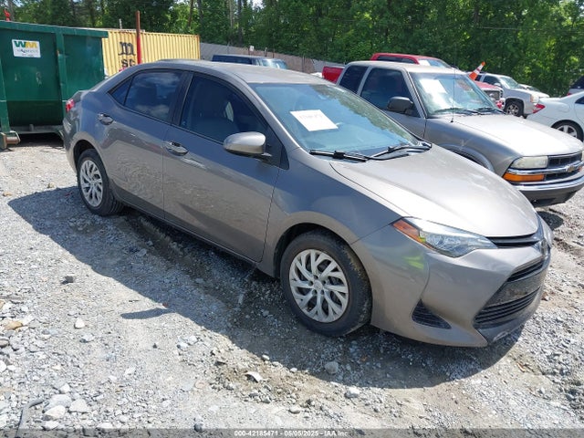 Toyota COROLLA LE 2017 2T1BURHE3HC845637 Image 1