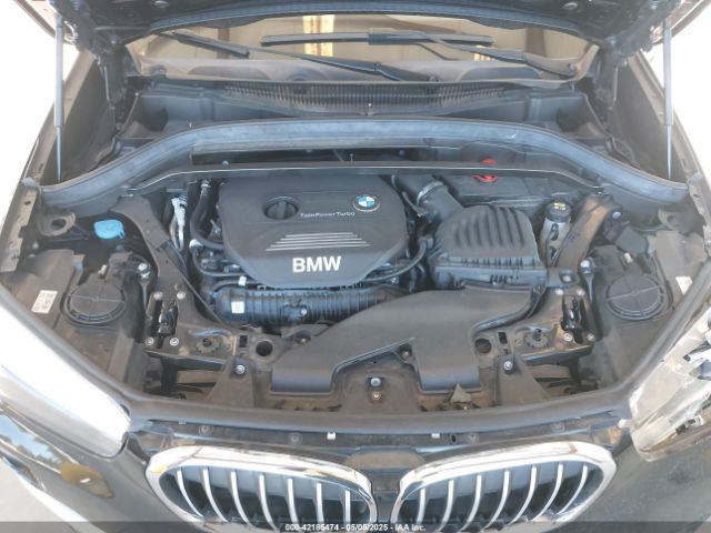 2018 BMW X1 WBXHT3C35J5L25056 Photo 9