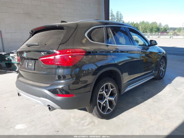 2018 BMW X1 WBXHT3C35J5L25056 Photo 3