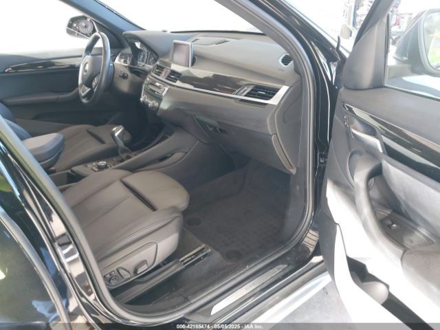 2018 BMW X1 WBXHT3C35J5L25056 Photo 4