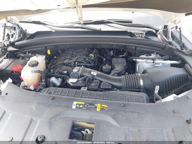 1C4RJJAG3P8856636 Jeep Grand Cherokee L Laredo 4x2