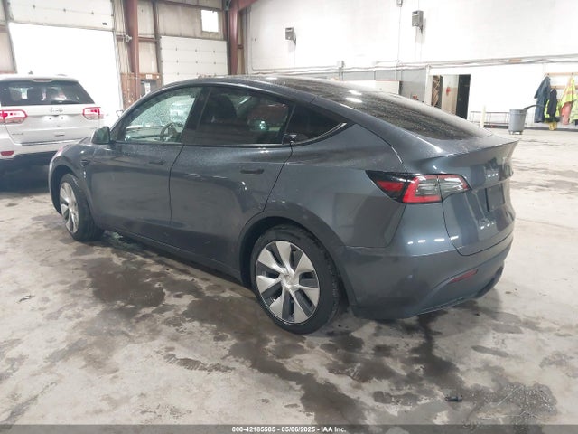 2021 TESLA MODEL Y 5YJYGDEE2MF121792 Photo 2