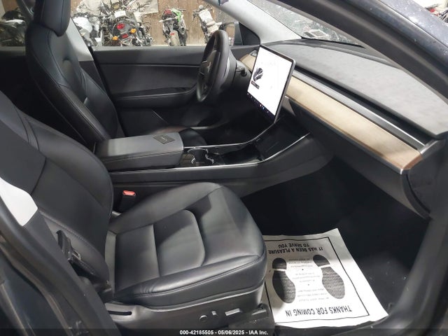 2021 TESLA MODEL Y 5YJYGDEE2MF121792 Photo 4