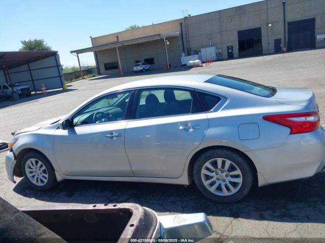 1N4AL3AP8HC265645 Nissan Altima 2.5 S
