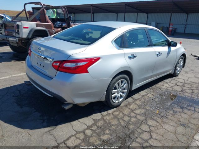 1N4AL3AP8HC265645 Nissan Altima 2.5 S