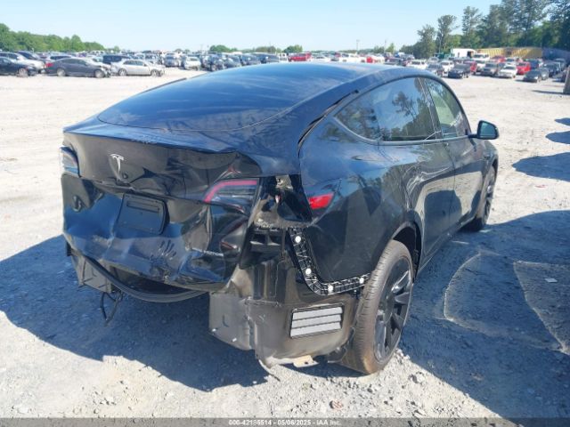 2023 TESLA MODEL Y 7SAYGAEE9PF888254 Photo 3