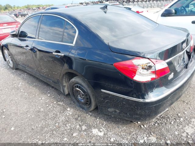 2013 HYUNDAI GENESIS KMHGC4DDXDU252889 Photo 2