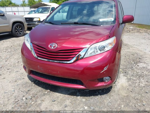5TDKZ3DC1HS770320 Toyota Sienna Le 8 Passenger