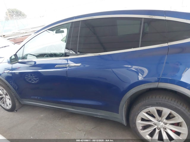 5YJXCAE40GFS00119 Tesla MODEL X