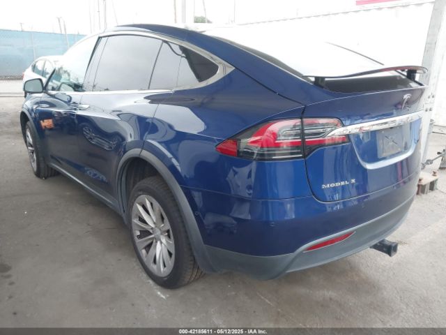 2016 TESLA MODEL X 5YJXCAE40GFS00119 Photo 2